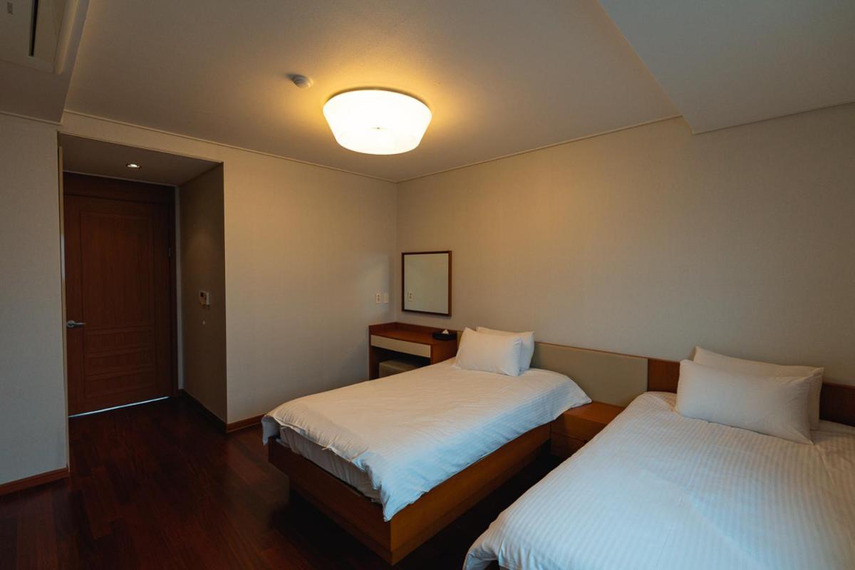 Ardenhill Resort & Golf Чеджудо Экстерьер фото